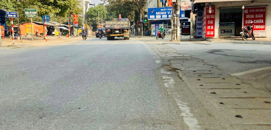 Chuyển nhượng NHÀ 4 TẦNG SẴN CHO THUÊ DÒNG TIỀN trục kinh doanh mặt đường