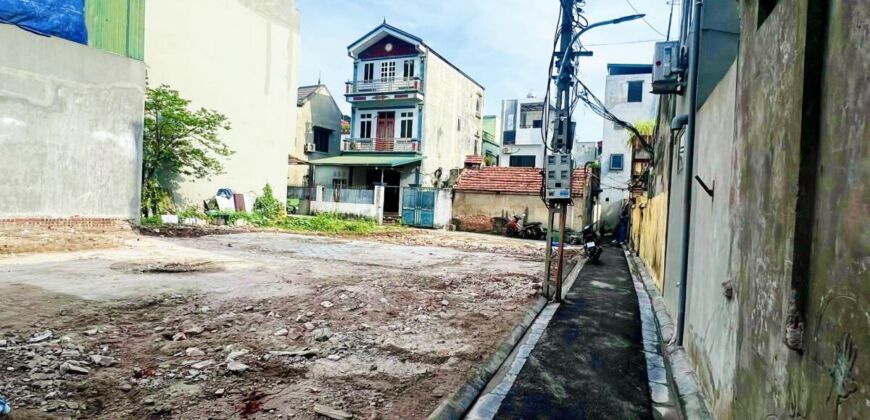 Chuyển nhượng 103.6m đất thổ Mai Lâm , Đông Anh ( nay thuộc xã Đông Anh – Hà Nội )
